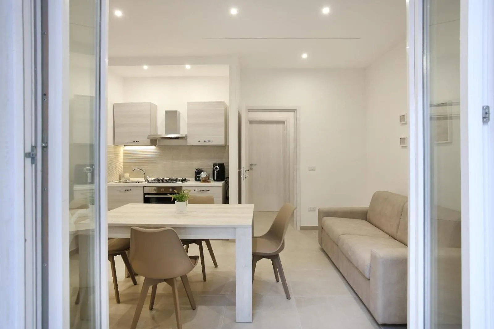Realeborbonica-Intero Appartamento Con Ampio Terrazzino Portici 0*,  Italy