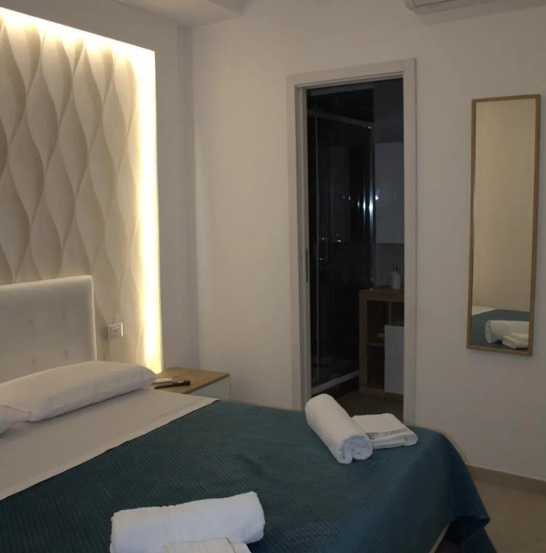 Realeborbonica-Intero Appartamento Con Ampio Terrazzino Portici Italy
